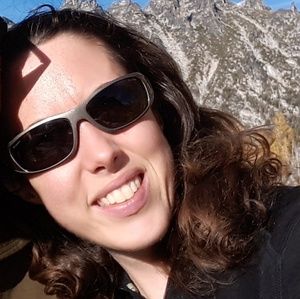 Meet your Posher, Laura